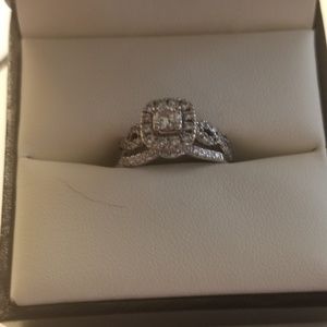 Engagement ring and marriage band